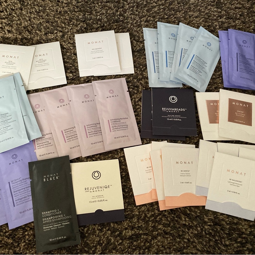 Bundle of at least 30 Monat hair and skin care samples